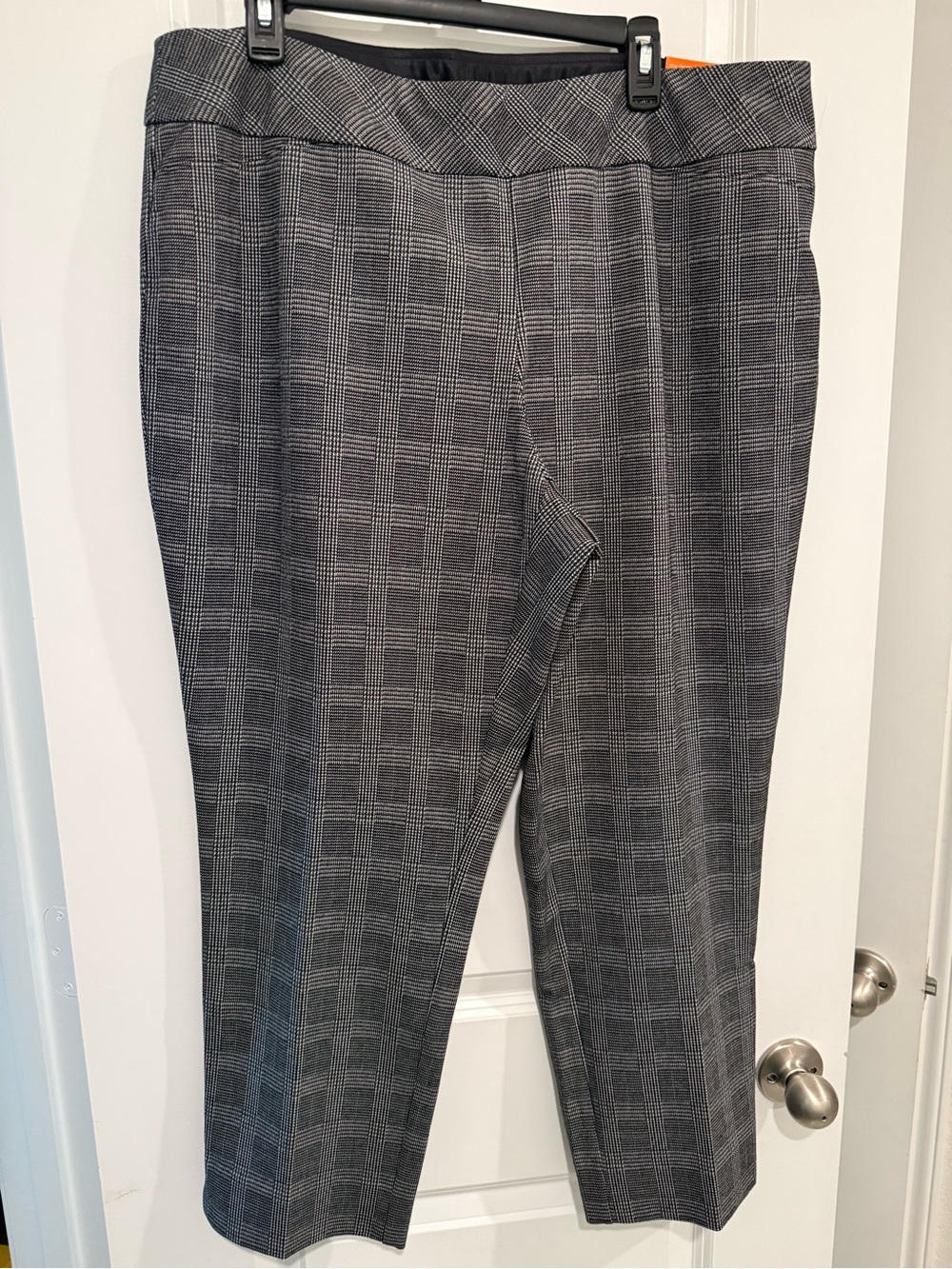 Investments Grey Plaid Ankle Pants